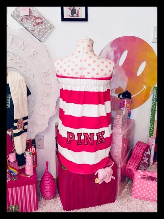 💕ⓅⒾⓃⓀ ⓋⓈ VINTAGE/Y2K Body Wrap Towel NWT💕 - Picture 3 of 7